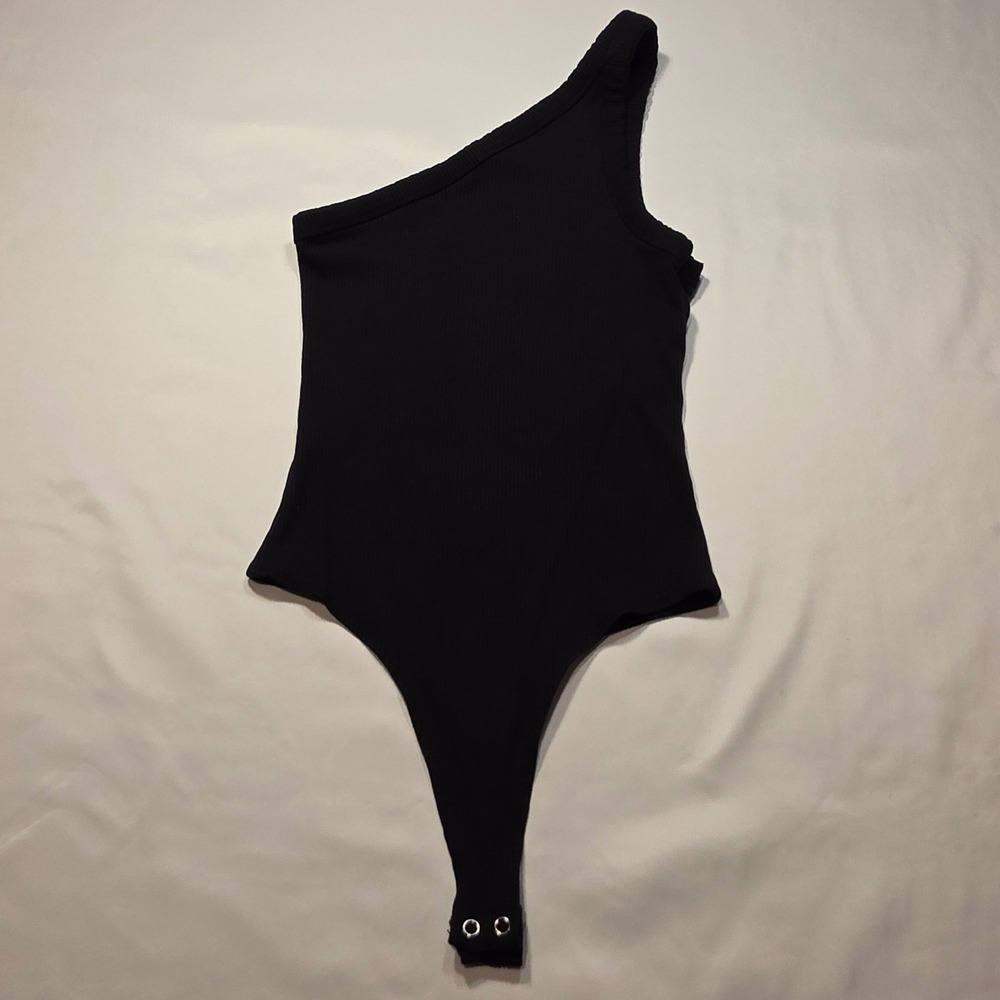 Forever 21 S Black Ribbed One Shoulder Thong Bodysuit Sleeveless Snap Gusset Top